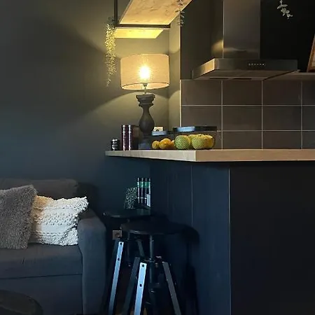 Bubble Apartment Split